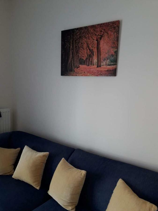 Jordan'S Appartment At เนอา มิคานิโอนา ภายนอก รูปภาพ
