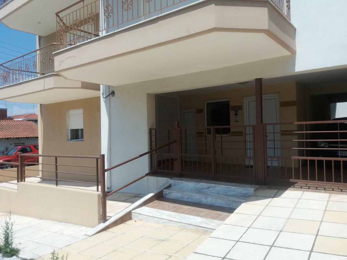 Jordan'S Appartment At เนอา มิคานิโอนา ภายนอก รูปภาพ